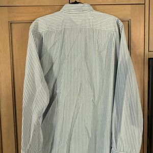 Men’s banana republic blue striped dress shirt Large